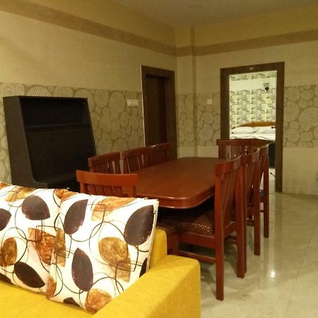 Madhusmruti Apartment Puri Luaran gambar